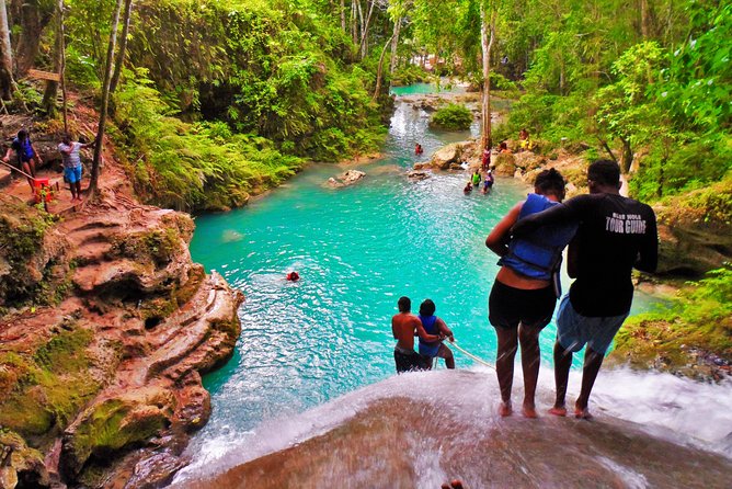 Cool Blue Hole from Ocho Rios - Blue Hole essentials at a glance