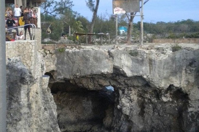 Day-Trip to Rick's Cafe from Montego Bay - Who will enjoy this outing most