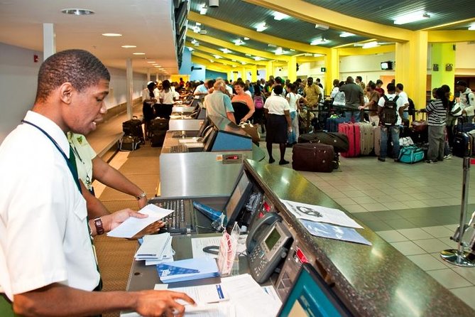 Departure Shuttle to Airport, Club Mobay Fast Track & VIP Lounge Combo - A calmer final chapter at Sangster Airport