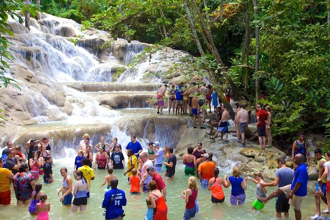 Dunn's River and Blue Hole with lunch combo from Montego Bay - Key points to know before booking