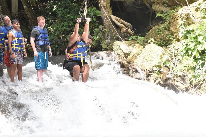 Dunn's River and Blue Hole with lunch combo from Montego Bay - The 90-minute drive from Montego Bay