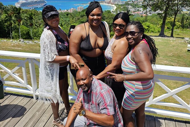 Dunn's River Falls and Ocho Rios Sightseeing with Shopping - Who should book this half-day outing?