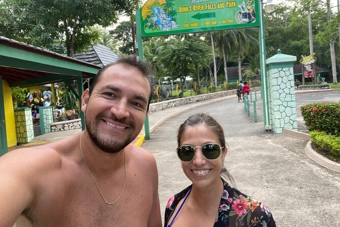 Dunn's River Falls And Shopping Tour From Ocho Rios - Practical advice for making the most of the day