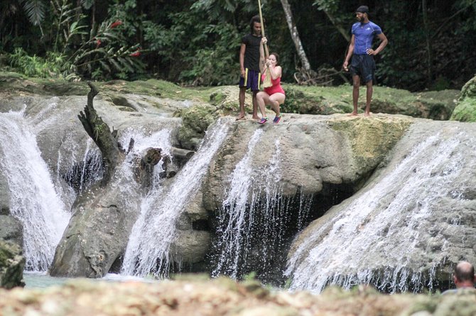 Dunn’s River Falls & Blue Hole Tour with Lunch - The small drawbacks you should know