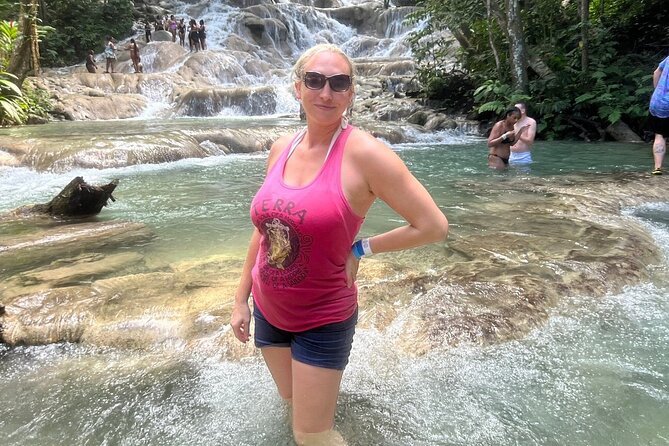 Dunn's River Falls Climb and Beach Include Entry Fee (ᵔᵕᵔ) - What the $80 price means