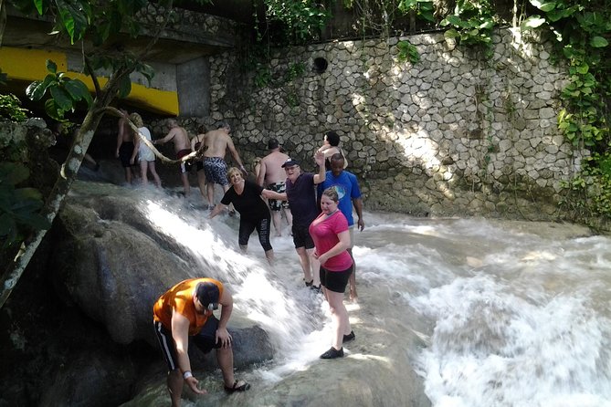 Dunn's River Falls excursion from Montego Bay - What your six-hour outing looks like