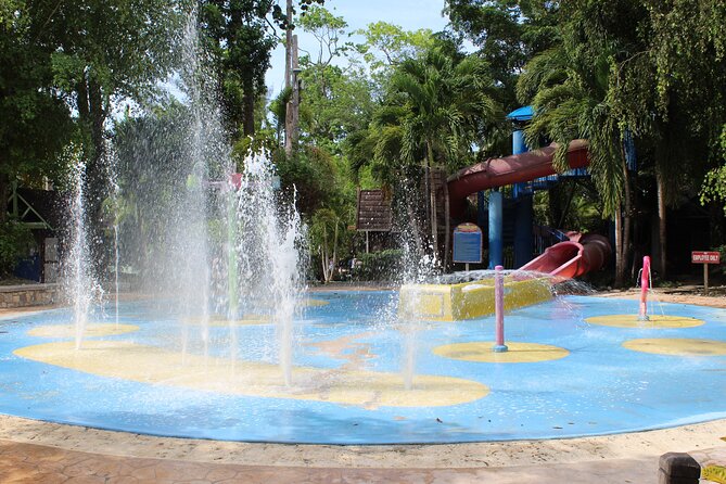 Dunn's River Park & Blue Hole Waterfall Combo from Montego Bay - Practical Packing Advice for a Wet Day