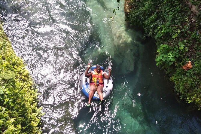 Dunn's River, River Tubing and Lunch Combo - Jerk lunch with a local feel
