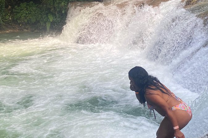 Dunns River Falls and Shopping Tour in Ocho Rios - Who will enjoy this Ocho Rios outing?