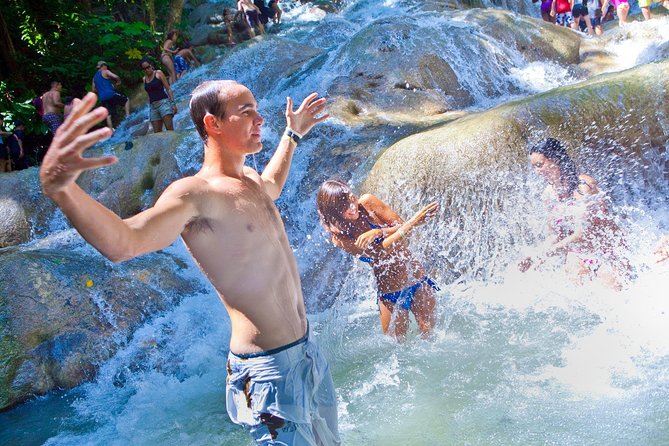 Dunns River Falls & Bob Marley - What the private transportation adds