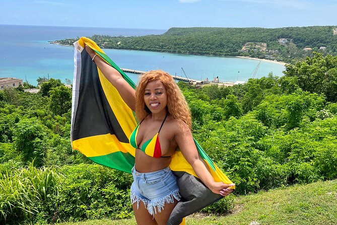 Dunns River Falls, Rafting, Zipline & Horseback from Montego Bay - The White River raft comes with a warning