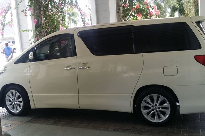 Excellence Resort Private Airport Transfer - What the driver can add to your Jamaican arrival
