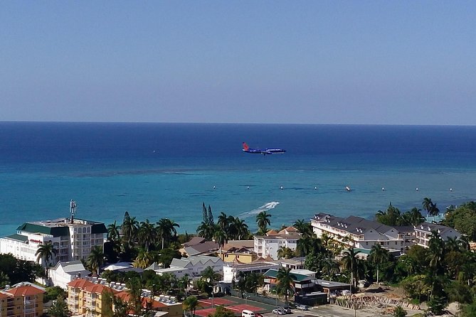 EXCLUSIVE AIRPORT / CRUISE PORT TRANSFER 1-4 Pax - A private start or finish in Montego Bay