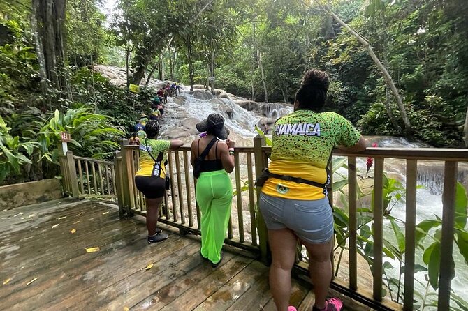 Exhilarating Dunn's River Falls Guided Tour from Ocho Rios hotels - What to bring and how to prepare