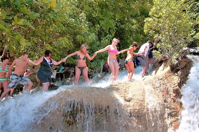 Exhilarating Dunn's River Falls Guided Tour from Ocho Rios hotels - Why the guides matter more than the transport