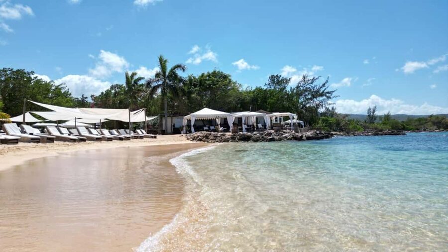 Falmouth: Dunn’s River Falls & Bamboo Beach Club VIP Access - Who will enjoy this half-day outing?