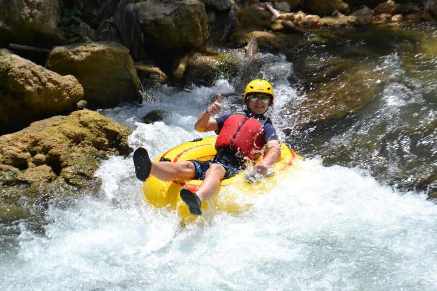Falmouth: Jungle River Tubing & Bamboo Beach Club VIP Access - What the 15-minute tubing section is really like