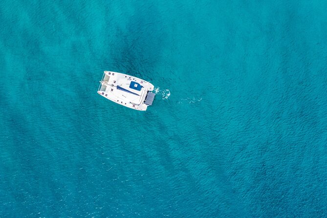 Family Catamaran Cruise from Jamwest Beach Negril Hotels - Rick’s Cafe and the sunset stop