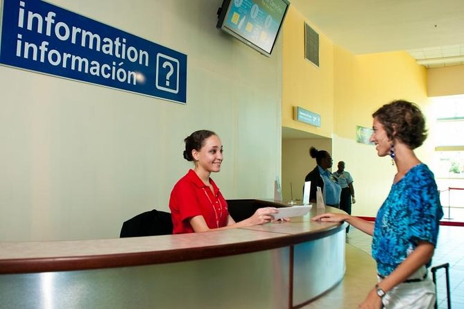 First Class Lounge, Fast Track & Round Trip Private Airport Transport Package - The private ride to your hotel