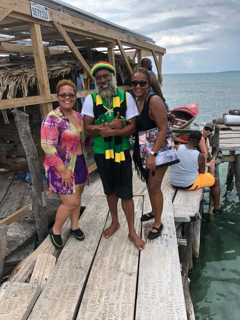 Floyd’s Pelican Bar, Ys Falls and Black River Safari Tour - Three sides of Jamaica in one long day