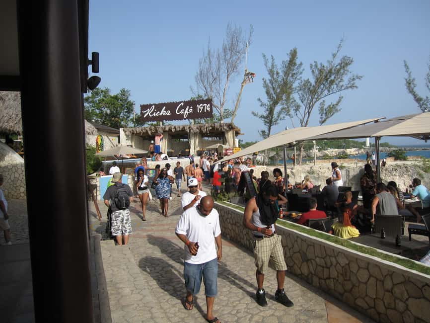 From Montego Bay: Negril Day Trip and Rick's Café Sunset - The westbound ride from Montego Bay