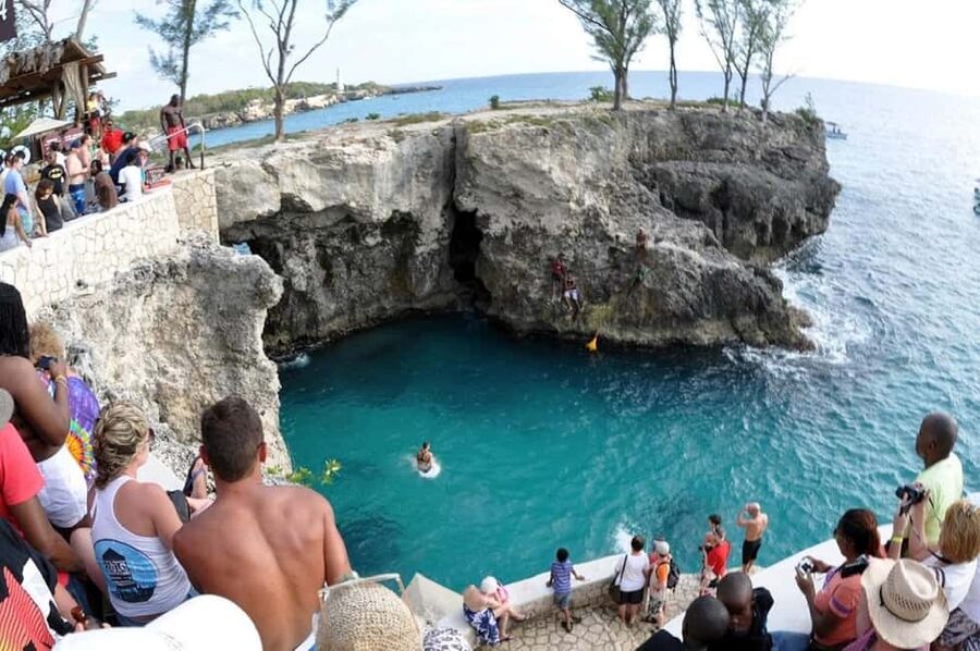 From Montego Bay: Negril Day Trip and Rick's Café Sunset - What the $215 price really buys you
