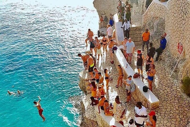 Full Day Tour of Negril Beach: Margaritaville & Rick's Cafe Live - What the $142 price really covers