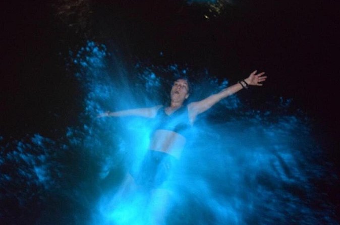 Glow with the Flow: A Romantic Night at the Luminous Lagoon”) - What can make the glow more memorable