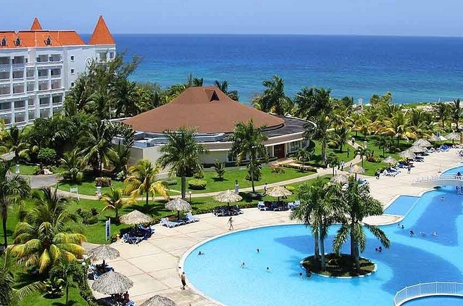 Grand Bahia Principe Hotel Airport Transfer - The ride to or from Grand Bahia Principe