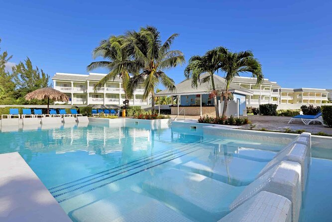 Grand Palladium and Lady Hamilton Private Airport Transfer - From Sangster Airport to Grand Palladium in about one hour