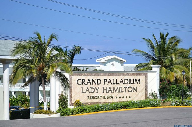 Grand Palladium Private Airport Transfer - Arrival and departure: two different planning jobs