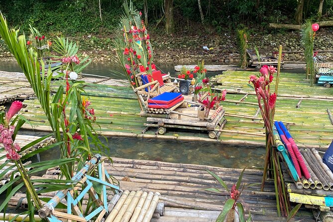 Great River Bamboo Rafting and Bird Sanctuary Combine Tour From Montego Bay - Rocklands Bird Sanctuary and Jamaica’s national bird