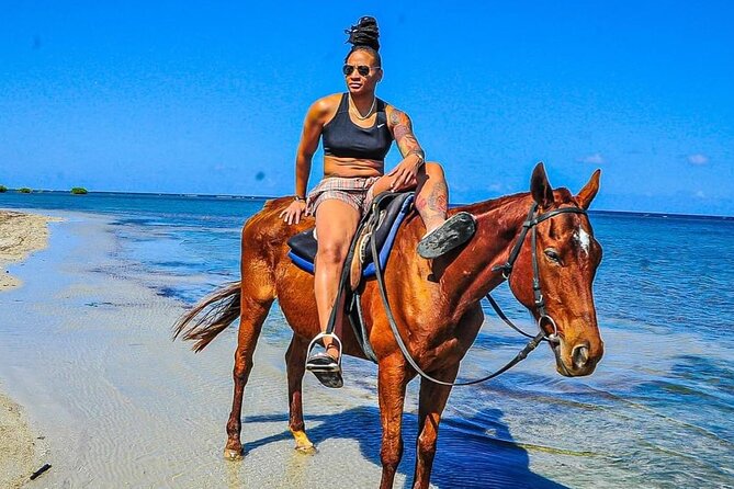 Horseback Ride & Swim Jamaica/Montego Bay - Safety instructions before the horses move