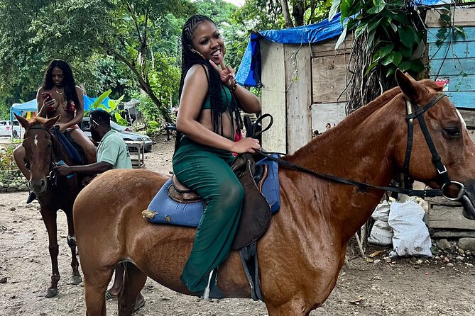 Horseback Riding Adventure in Jamaica - Entering the ocean with your horse