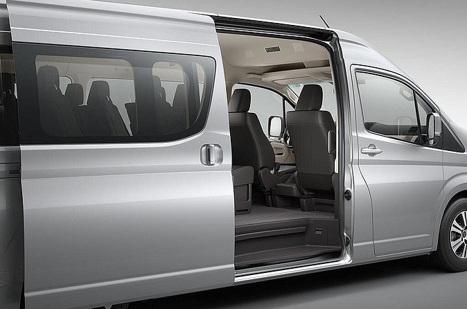 Hotel Riu Montego Bay Airport Shuttle Transfer - The return ride from Hotel Riu to the airport