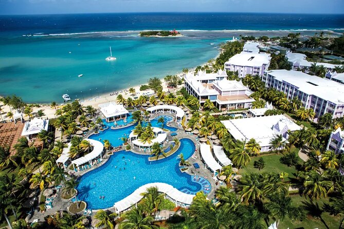 Hyatt Zillara or Ziva Rose Hall private Transfers - Who will appreciate this transfer most