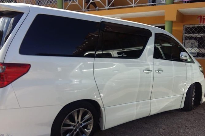 Iberostar Rose hall Grand Beach & Suites Private Airport Transfer - A simple start at Montego Bay Airport