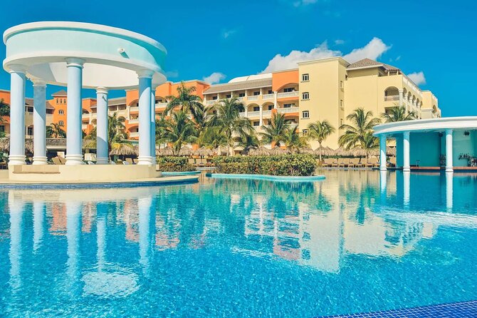 Iberostar Rose Hall Private Airport Transfer - Finding the driver at Sangster International Airport