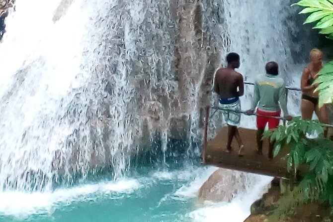 Irie Blue Hole Tour from Ocho Rios - Suzette Tours Jamaica and the guide setup