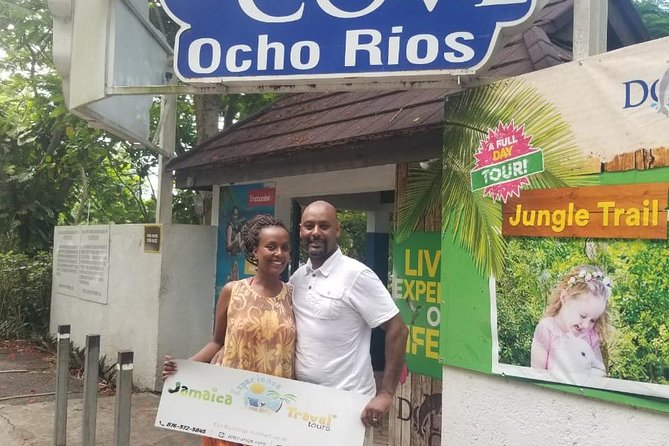 Jamaica Best Water Falls Tour,Mobay Bay to Dunn's River/Blue Hole - What $192.31 per person really buys