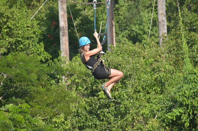 Jamwest Reggae Zipline Tour from Negril - Lunch, Red Stripe, and the clubhouse pause