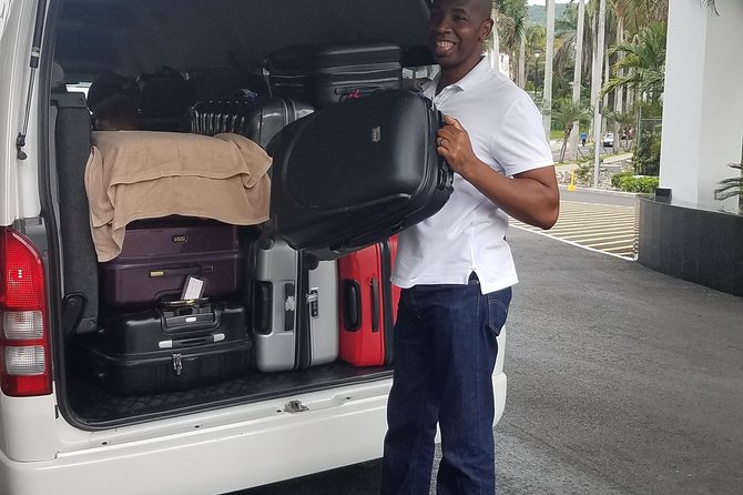 Kingston Round Trip Airport Transfers to Ocho Rios - Who should book this transfer
