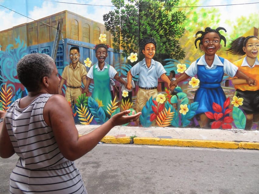 Kingston: Walking Tour with Mural Exploration - The guide can shape the entire experience