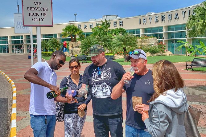 Luxury Transfer: Montego Bay Airport - Negril & Ocho Rios Resorts - Champagne, beer, rum punch, and a custom welcome