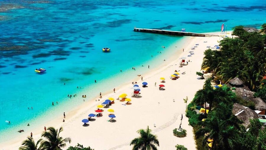 Marijuana Farm, Bamboo Rafting and Doctors Cave Beach Tour - Key Points