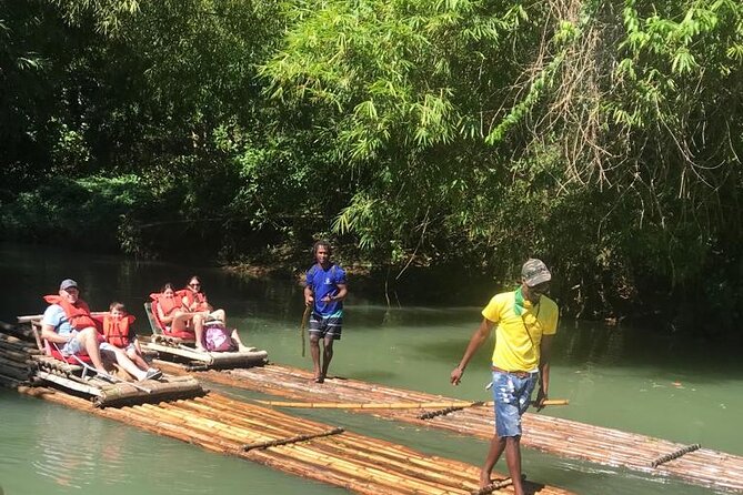 Martha Brae Rafting Ocho Rios, Runaway Bay, Falmouth&Montego Bay - Arrival at Martha Brae Rafting Village