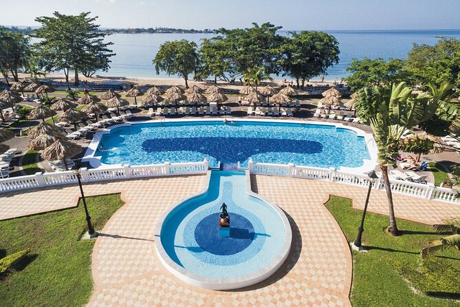 MBJ Airport Private Transfers to any Negril Hotels - What happens if your flight or immigration runs late