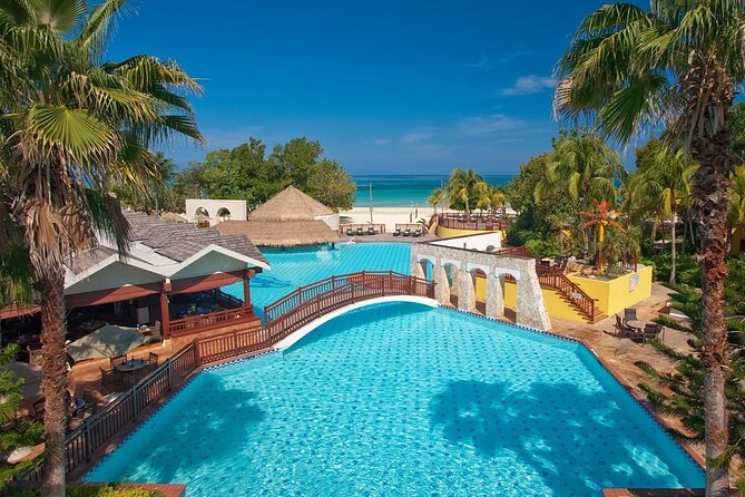 Montego Bay Airport Private Taxi to any Negril Hotels - One-way or round-trip planning
