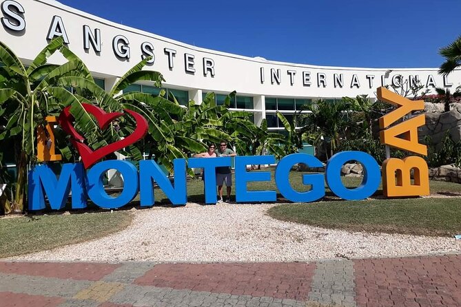 Montego Bay Airport Private Transfer to Hotels in Montego bay - What the 15 to 20 minute ride is really like