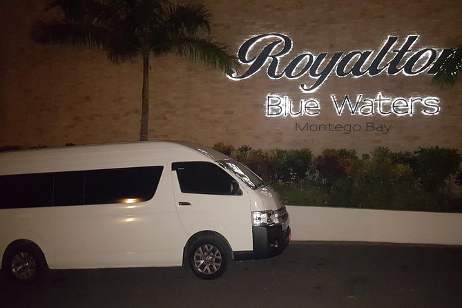 Montego Bay Airport Taxi to Royalton Blue Waters and White Sands - Choosing the right vehicle for your party